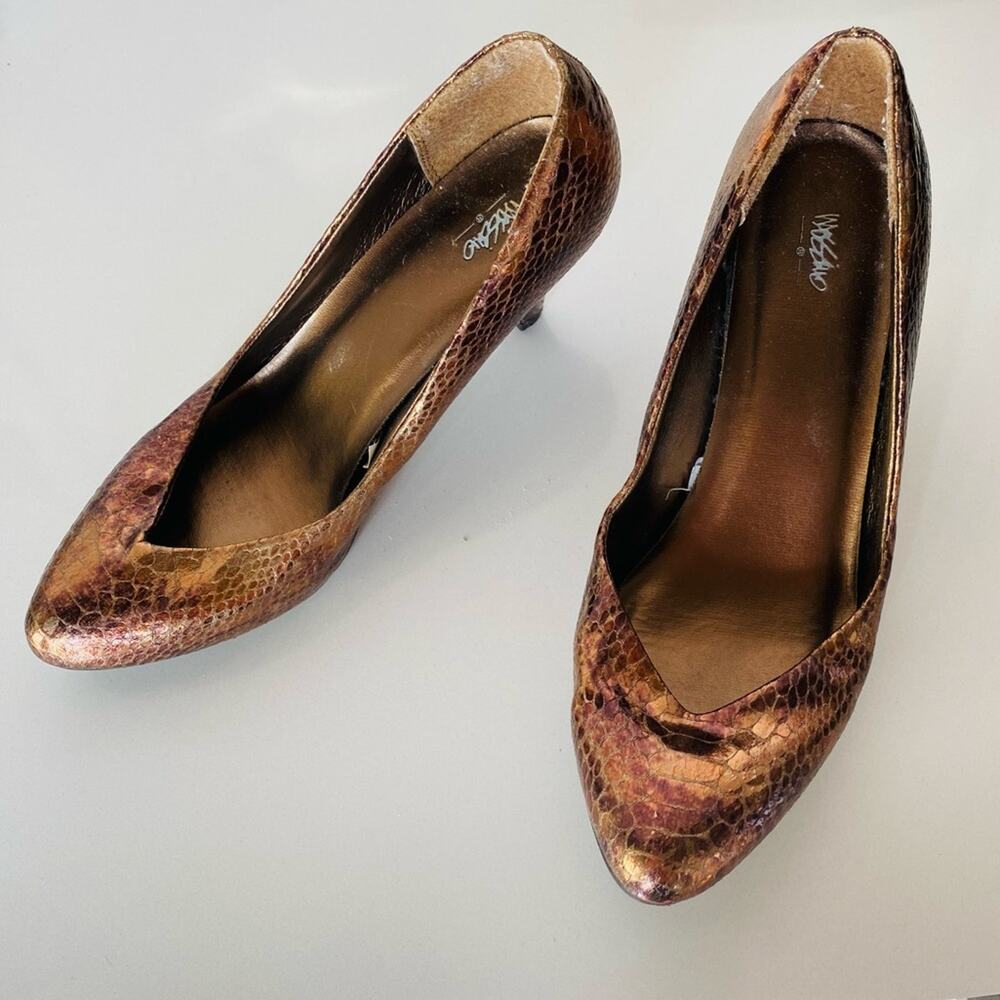 VINTAGE MOSSIMO Brown Bronze Metallic Snakeskin Almond Retro Pumps Heels Shoes 9